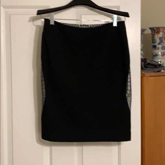 DVF Silver and Black Pencil Skirt - Picture 2 of 6